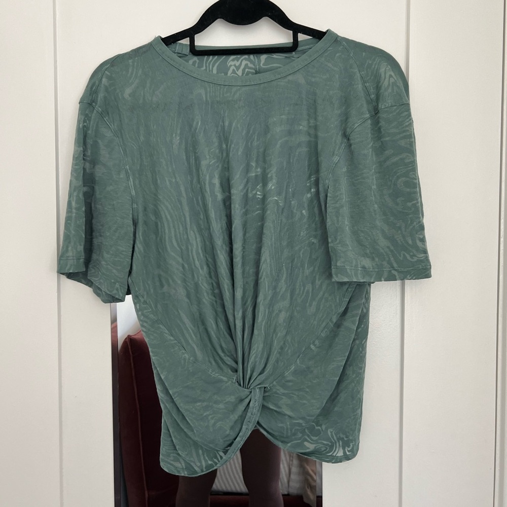 Lululemon Crescent Knot Tee